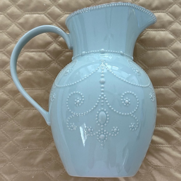 NWOB LENOX American by Design FRENCH PERLE Large 78 oz Ceramic Pitcher- Ice Blue - Picture 2 of 10